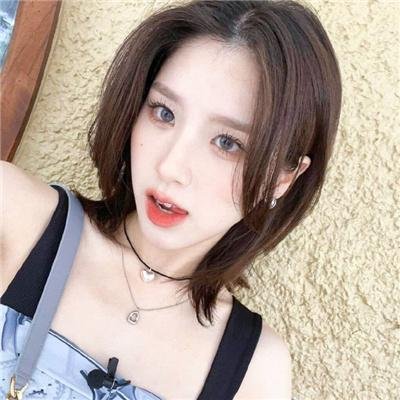 高校女汉子海报